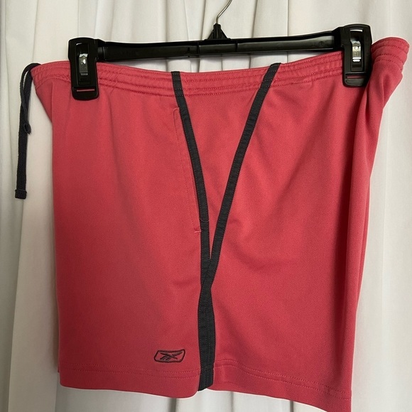 REEBOOK Shorts, Size-M, Salmon Pink w/Dark Accents & Ties at Waist, Lightly Used - Picture 5 of 12